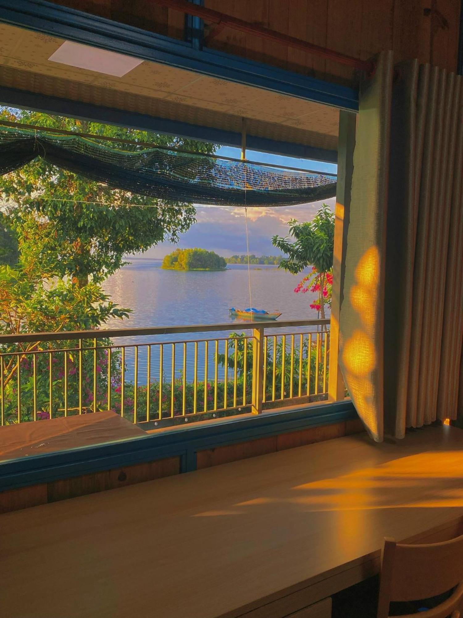 Ben Ho Homestay Xa Gia Tan Exteriör bild