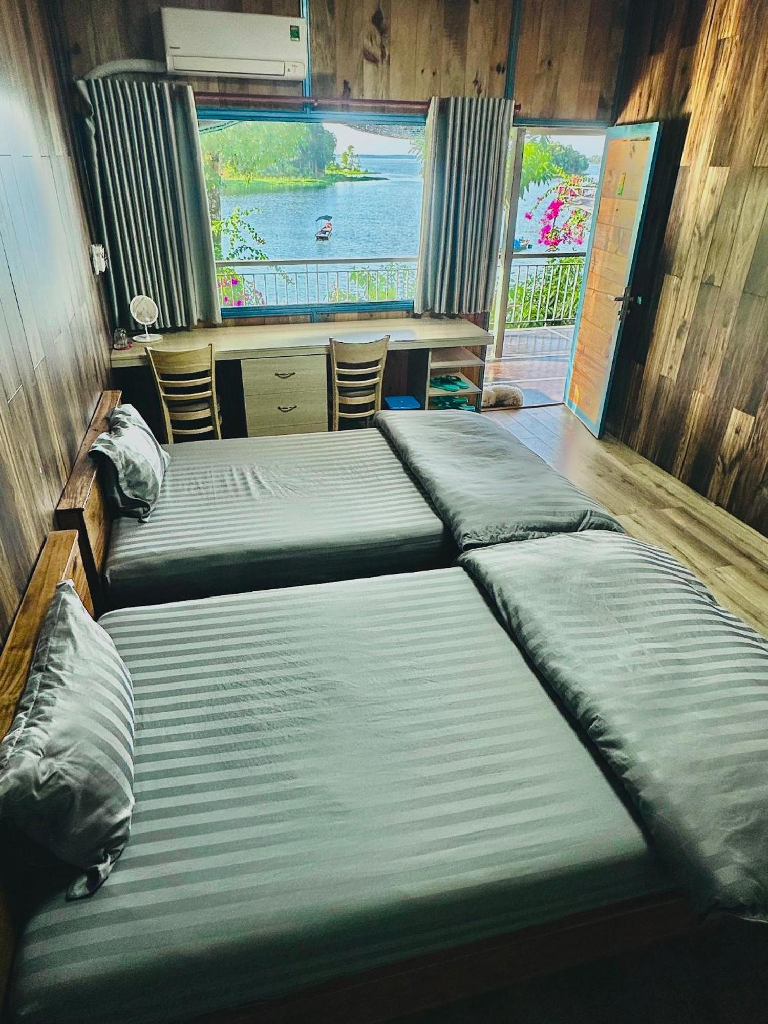 Ben Ho Homestay Xa Gia Tan Exteriör bild