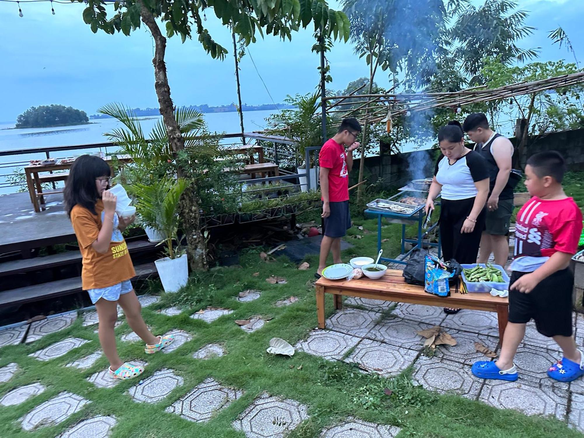 Ben Ho Homestay Xa Gia Tan Exteriör bild