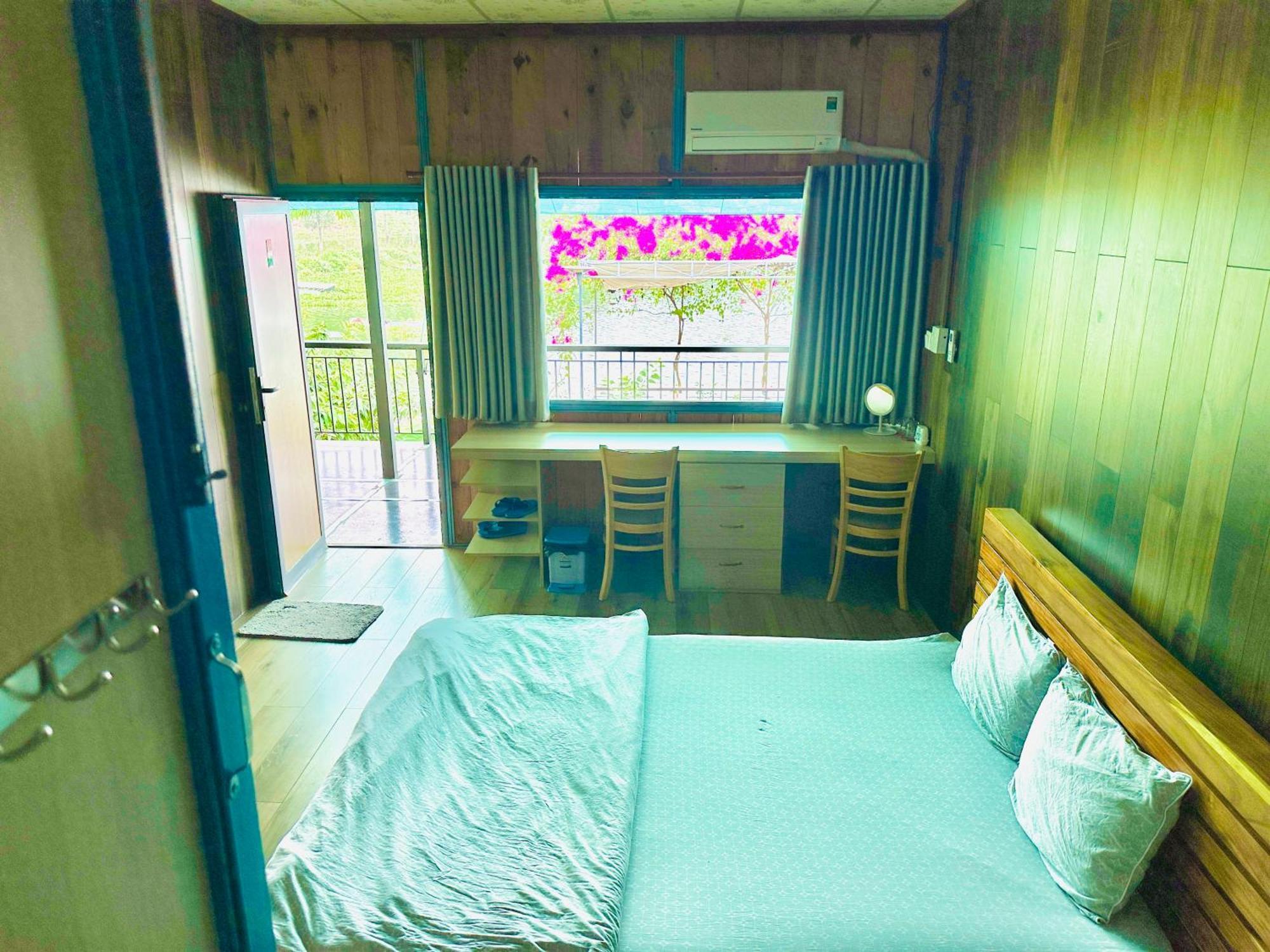 Ben Ho Homestay Xa Gia Tan Exteriör bild
